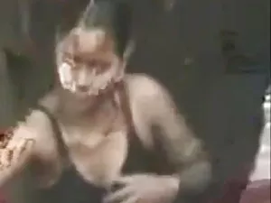 मिशेल डेवी, सेक्सी व ...