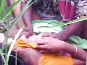 जेनी स्वेन्सन 90 के  ...
