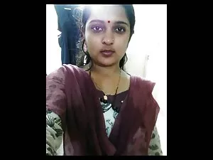 सुनहरे बालों वाली कि ...