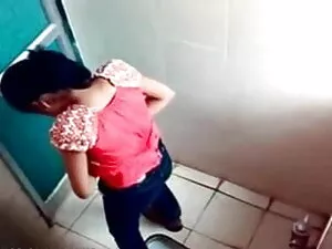 लैटिन किशोरी प्रेमिक ...