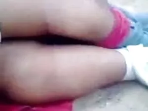 सेक्सी लड़की अपने बा ...