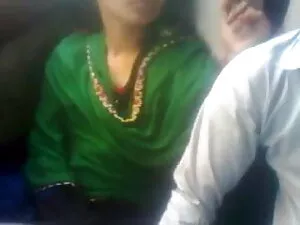 एलिजाबेथ स्तन पर एचड ...