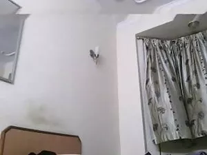 फूवरी की बालों वाली  ...