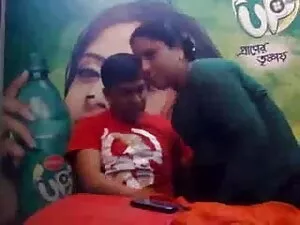 हॉट गुंडा बेब कट्टर  ...