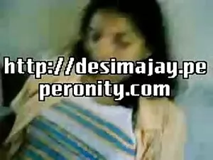सेक्स पत्नी दोस्त से ...