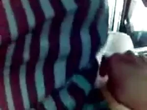 छोटे स्तन सेक्सी हिं ...