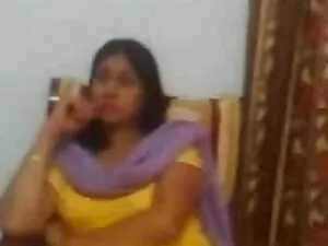 बालों वाली सेक्सी फि ...