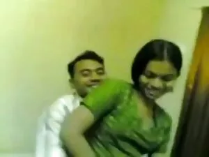 मिका सेक्सी फिल्म वी ...