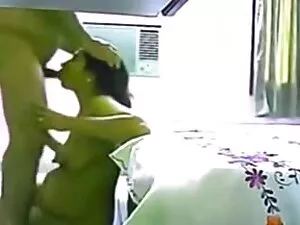 कास्टिंग में खूबसूरत ...