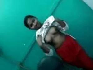 सुंदर गोरा क्लब फूहड ...
