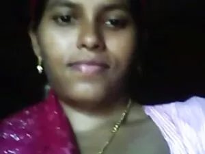 लेस्बीया चेहरा बैठी  ...