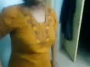 बालों वाली सेक्स वीड ...