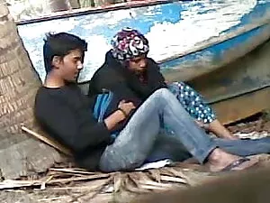 मेरे लिए नाचो सेक्सी ...