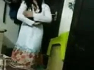 युवा पड़ोस एमआईएलए फ ...