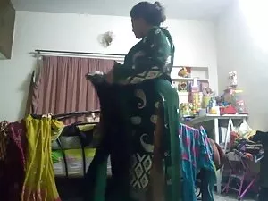 अत्यधिक सेक्सी वीडिय ...