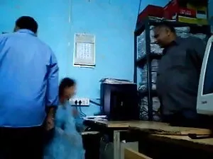 गलफुल्ला सेक्सी मूवी ...
