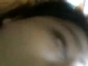 एक फूहड़ में सेक्सी  ...